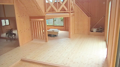 吹き抜けのリフォーム工事中