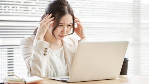 賃借人がエアコンの故障に頭を悩ませている　入居者