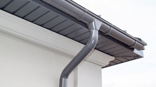 屋根から雨水が排水される仕組みとは?