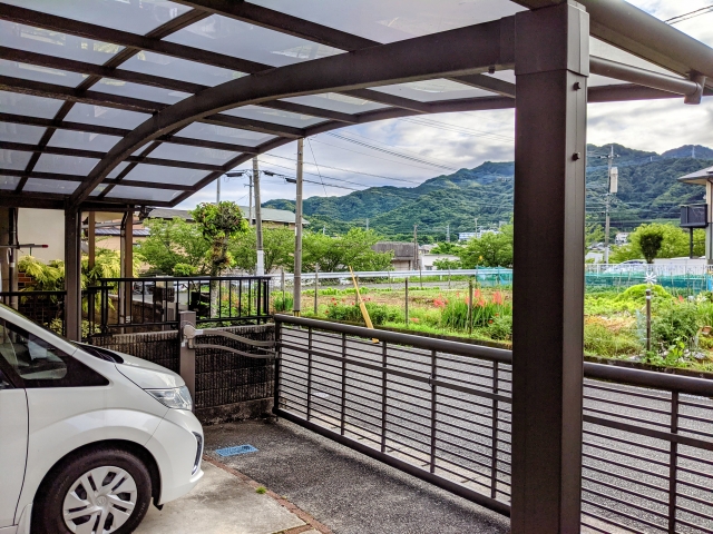 カーポートとは