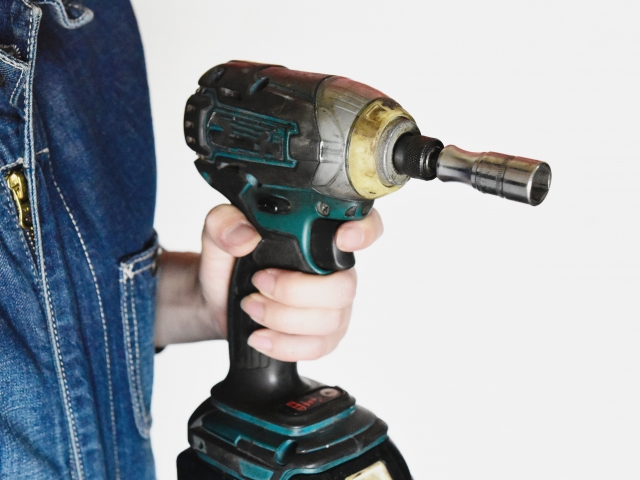 カーポートはDIYで設置できる?