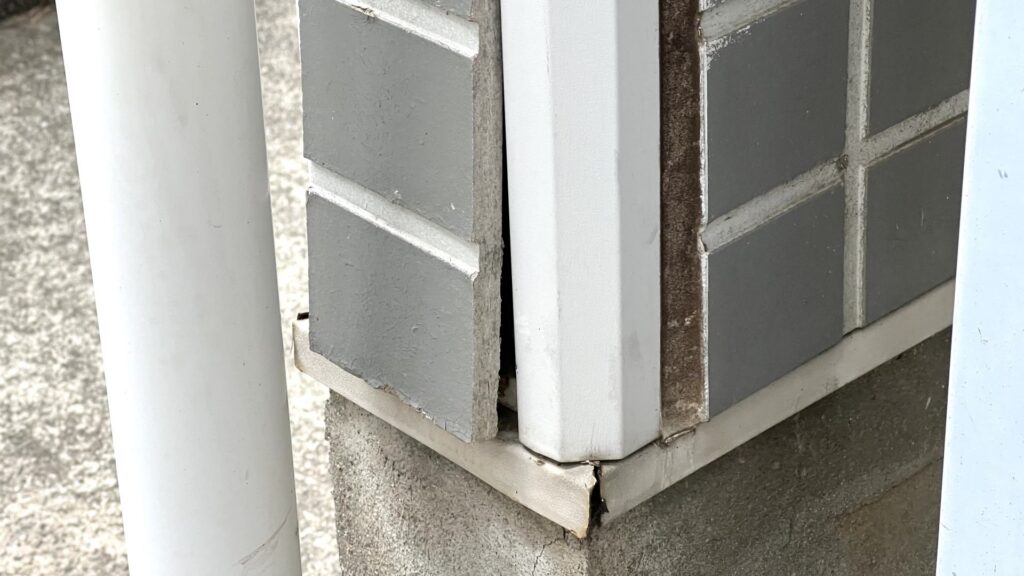 サイディングの反り・浮き