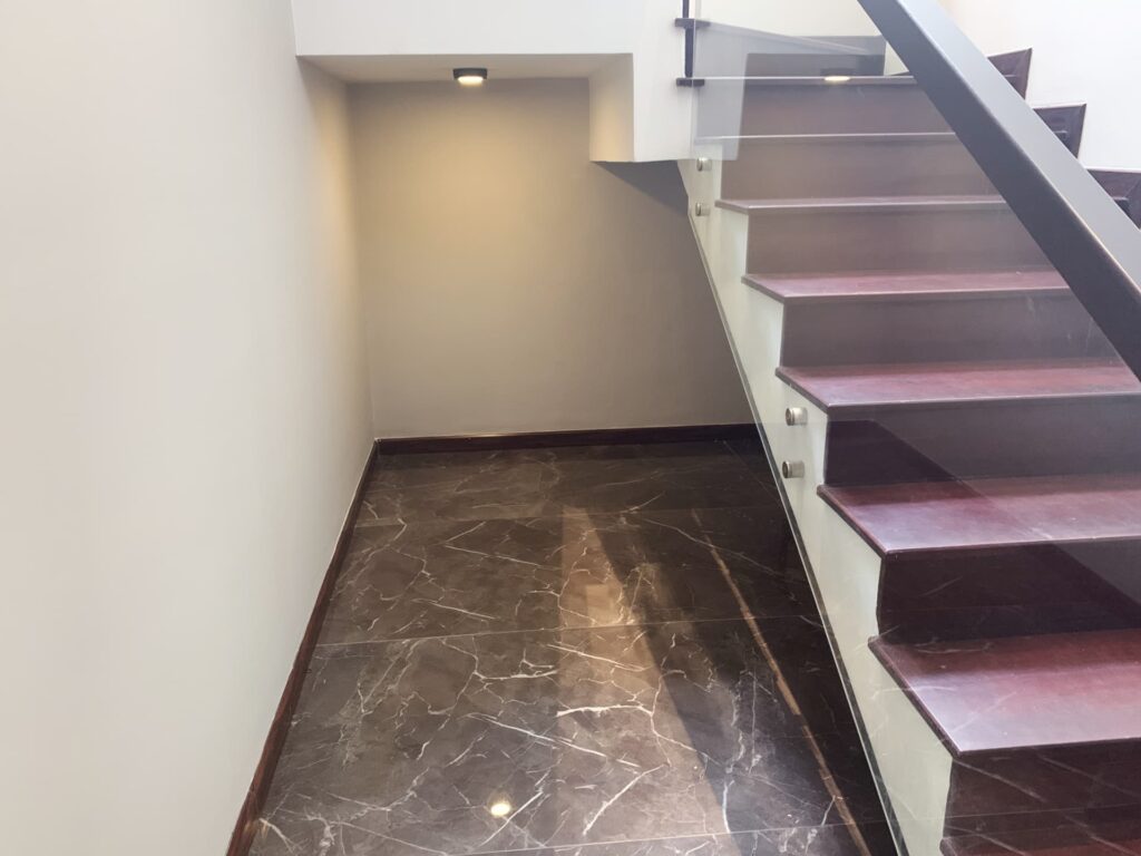 地下室をつくる際の費用相場と内訳